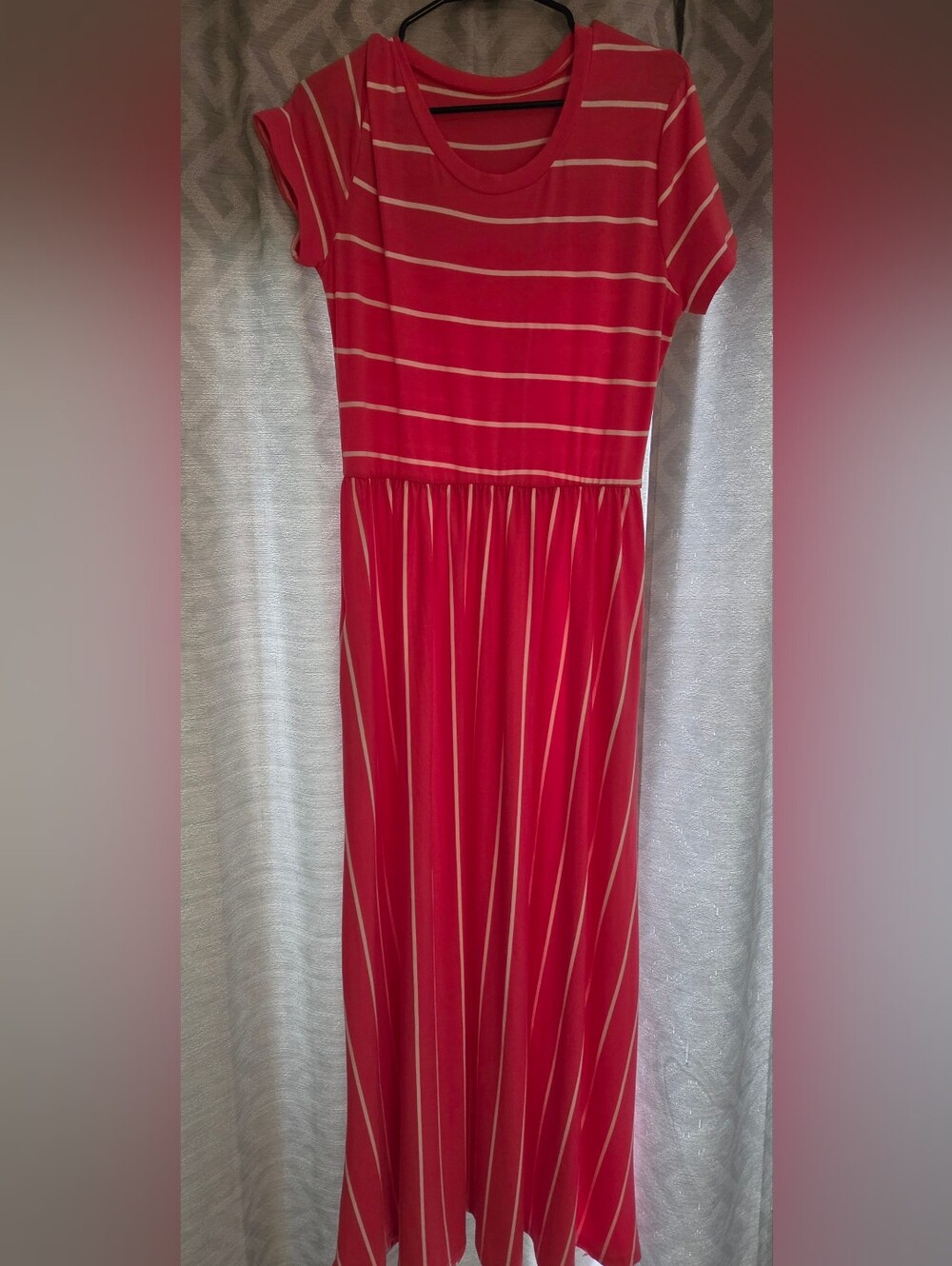 Pink Striped Short-Sleeve Maxi Dress w/pockets